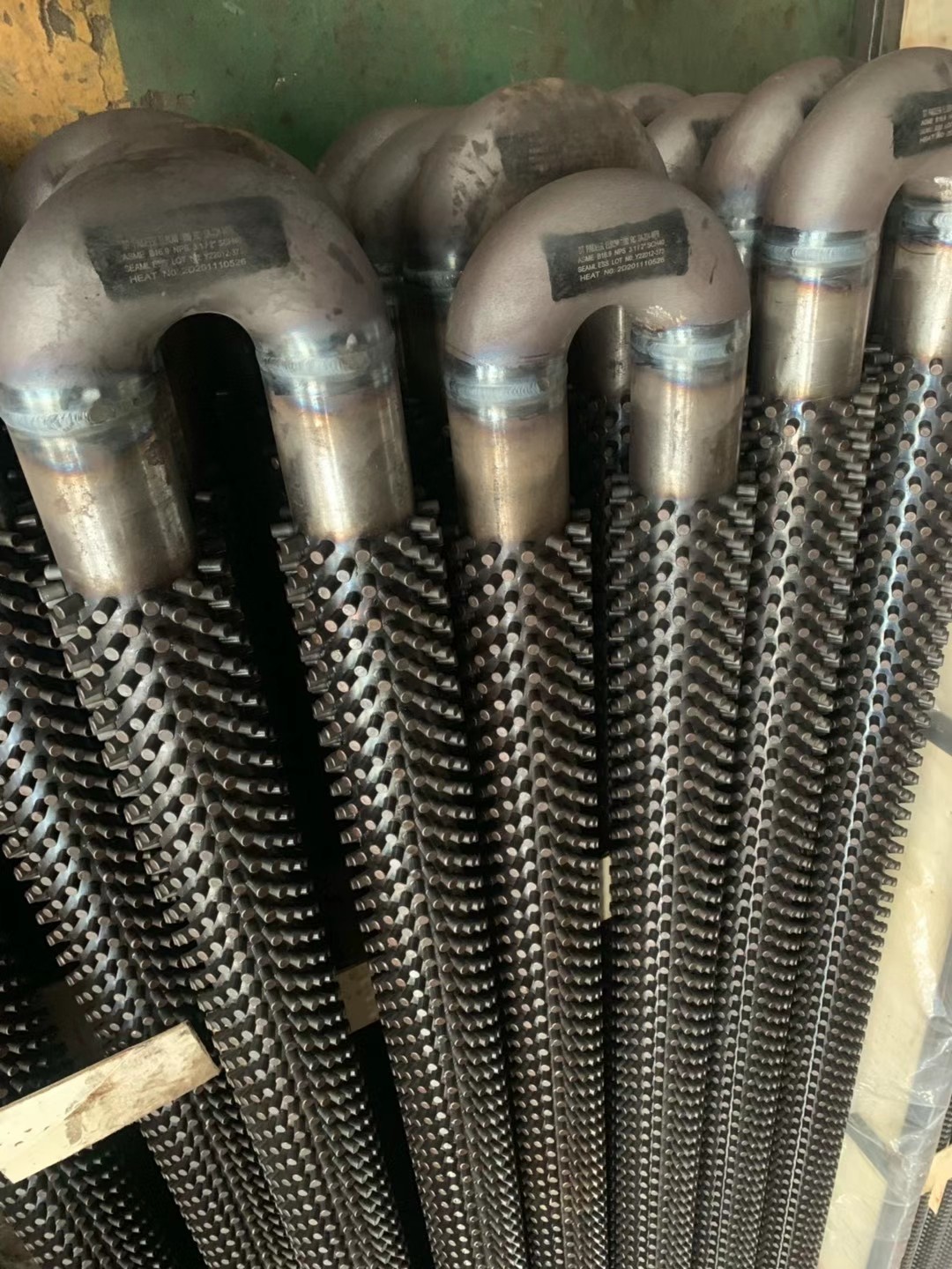 管子Φ63.5×4 ，材質(zhì)12Cr1MoVG，用于低溫再熱器